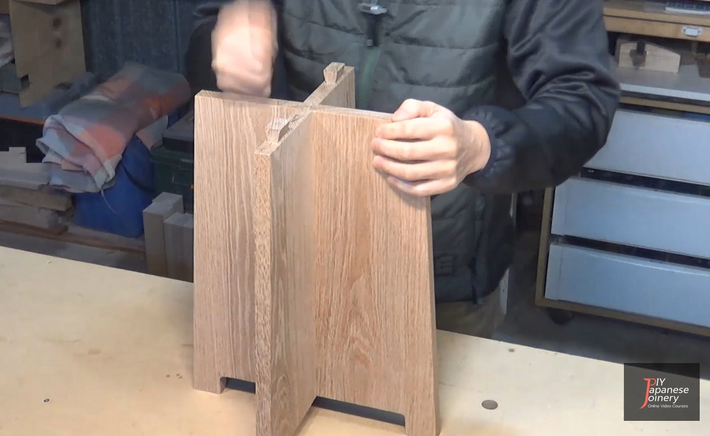 Portable Cross Lap Stool