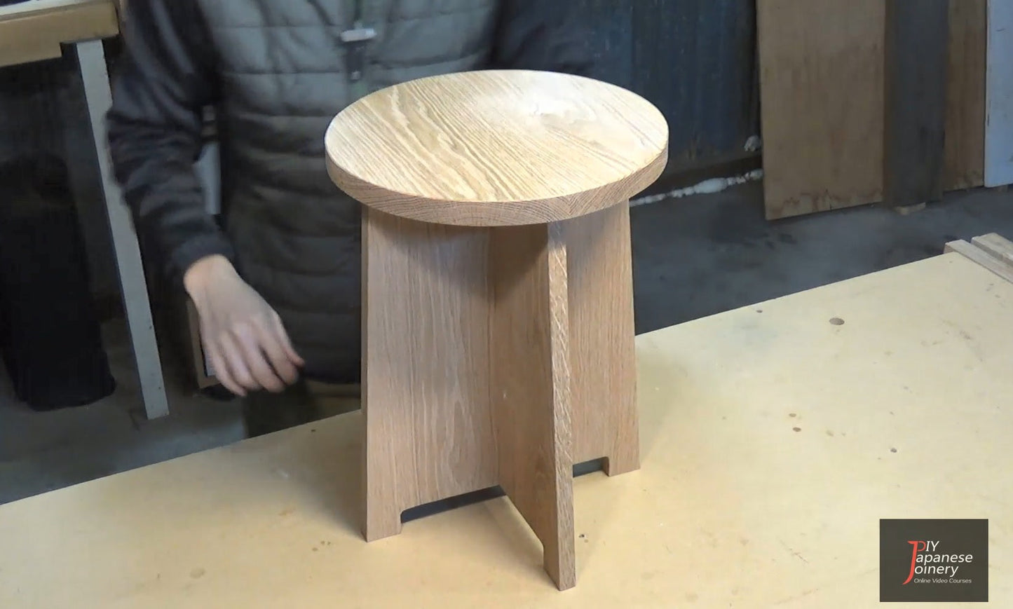 Portable Cross Lap Stool