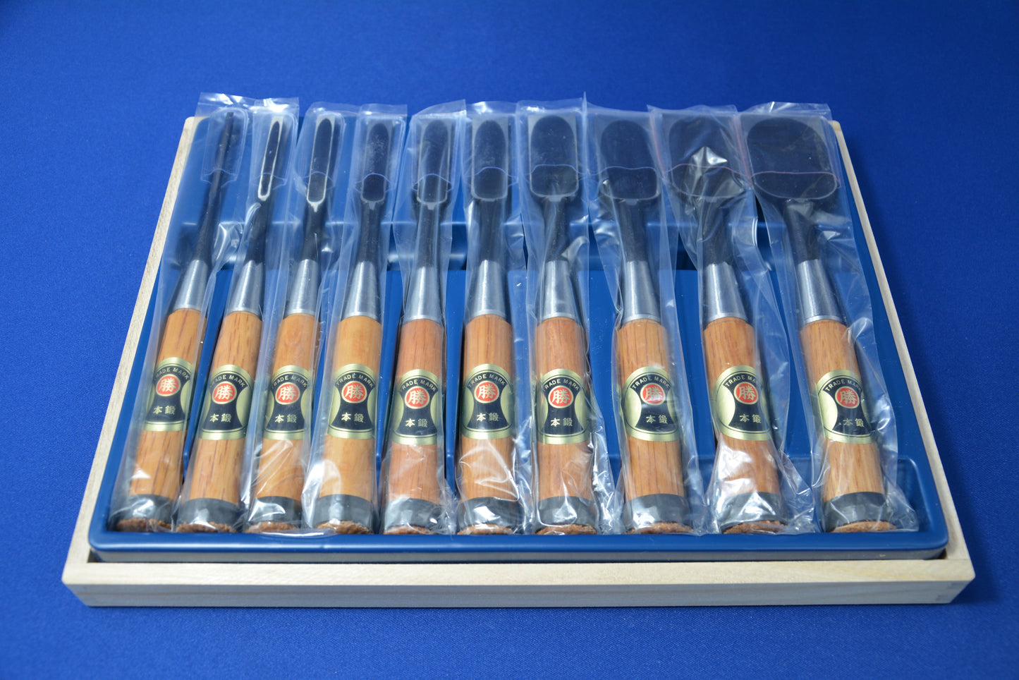 Marukatsu Bench Chisel Set of 10 with Wooden Case